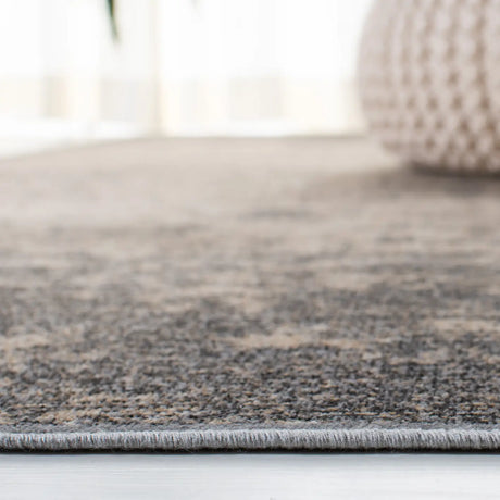 Safavieh Atlas 4'-0" x 6'-0" Rug in Charcoal / Grey