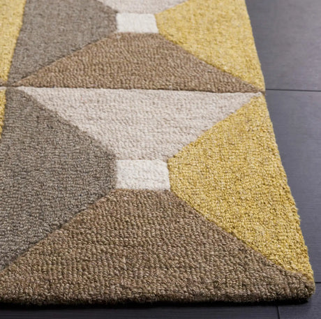 Safavieh Genre 6'-0" x 9'-0" Rug in Grey / Gold