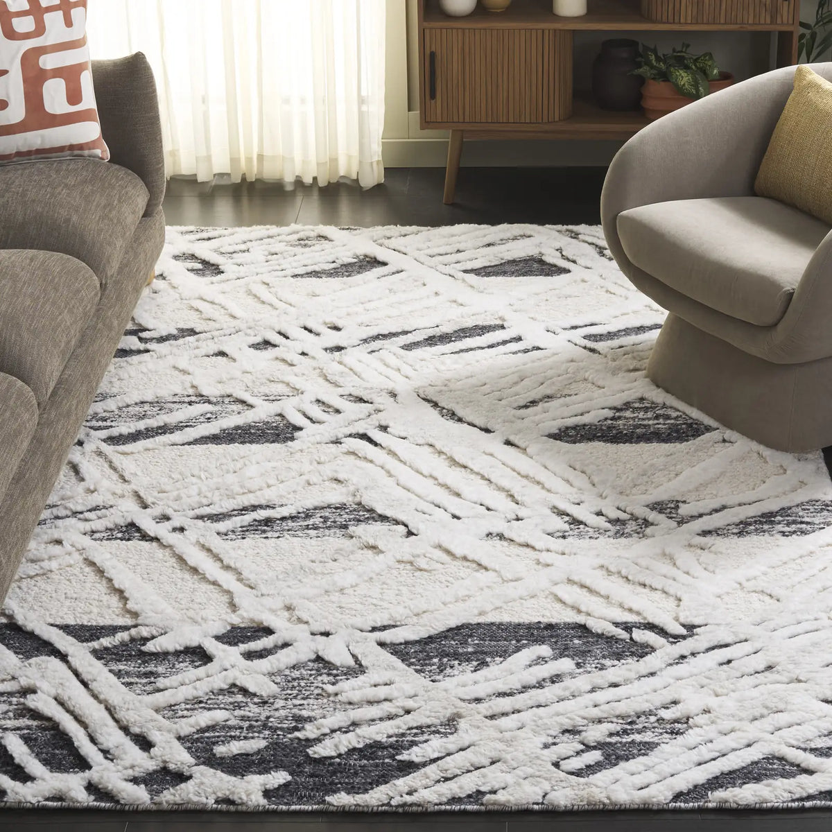 Safavieh Tribeca 6'-0" x 9'-0" Rug in Grey / Ivory