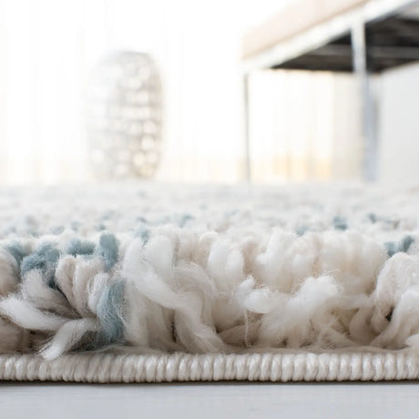 Safavieh Fontana Shag  800 4'-0" x 6'-0" Rug in Ivory / Teal