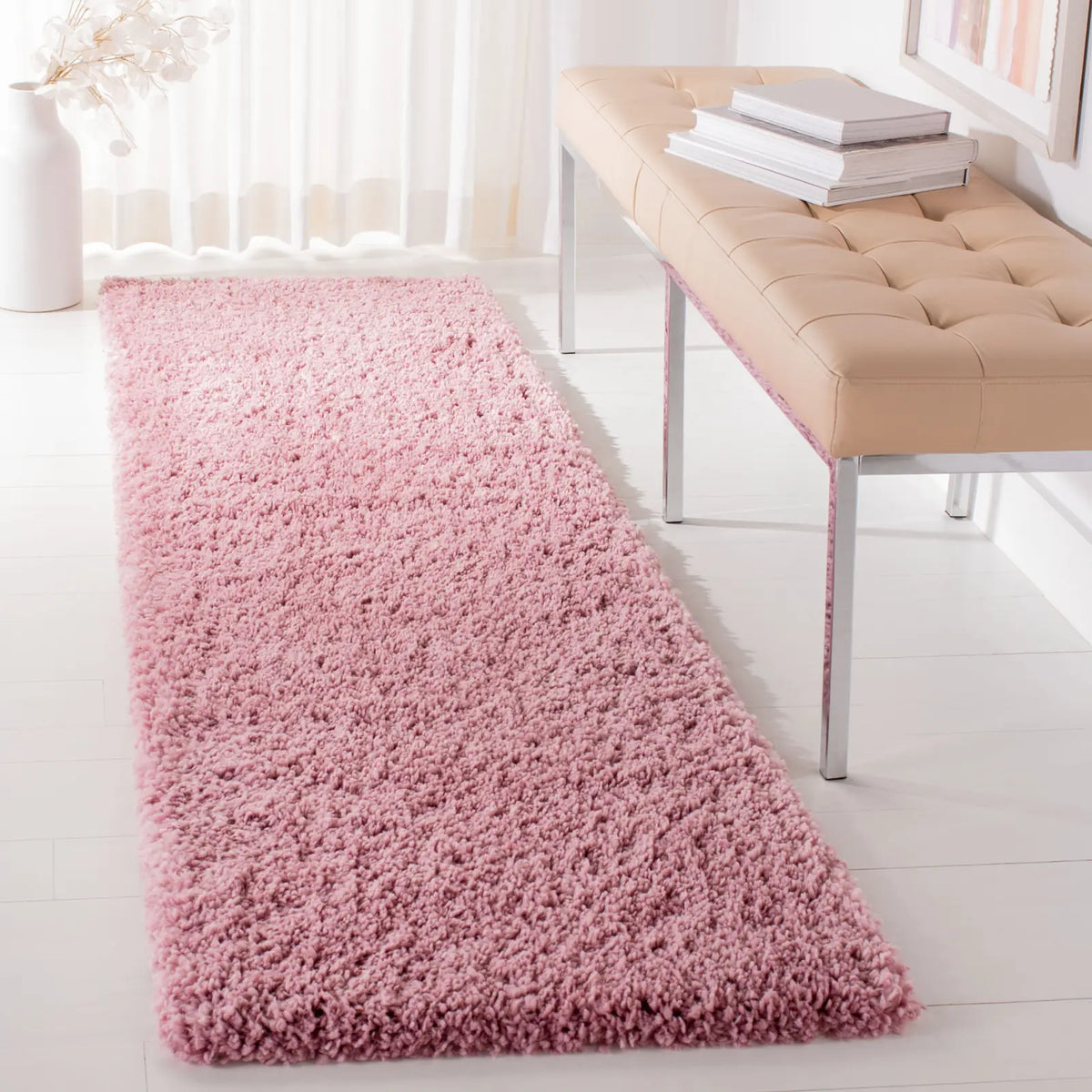 Safavieh Fontana Shag  800 2'-3" x 6'-0" Rug in Pink
