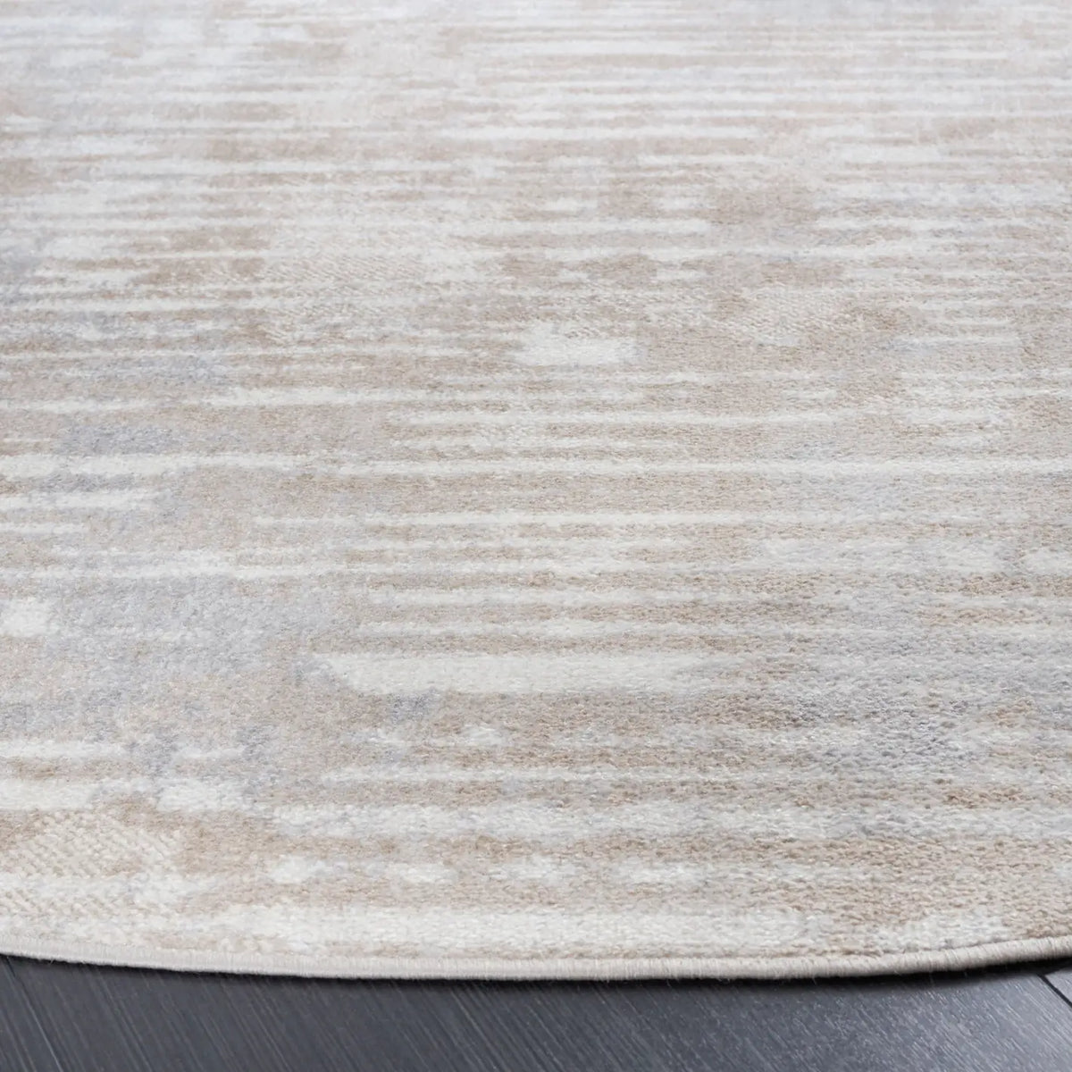 Safavieh Bayside 6'-7" x 6'-7" Rug in Beige / Ivory