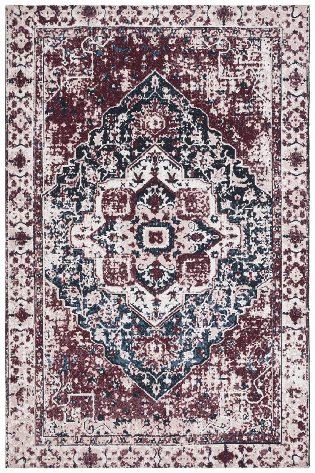 Safavieh Easy Care 4'-0" x 6'-0" Rug in Red / Navy