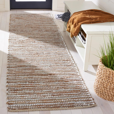 Safavieh Vintage Leather 2'-3" x 9'-0" Rug in Beige / Ivory