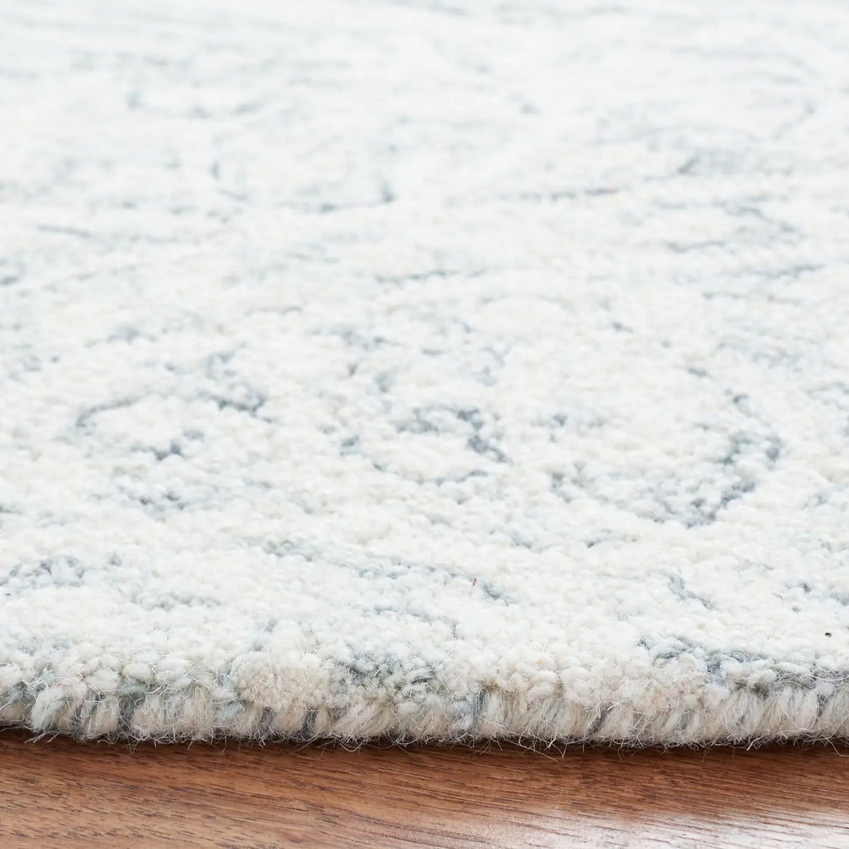 Safavieh Metro 6'-0" x 6'-0" Rug in Grey / Ivory