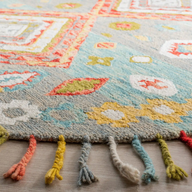 Safavieh Aspen 7'-0" x 7'-0" Rug in Grey / Red