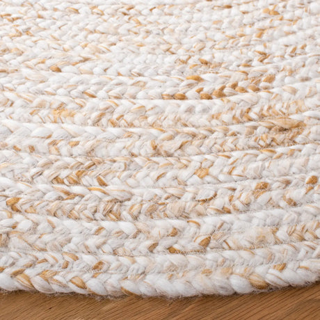 Safavieh Braided 5'-0" x 5'-0" Rug in Ivory / Brown