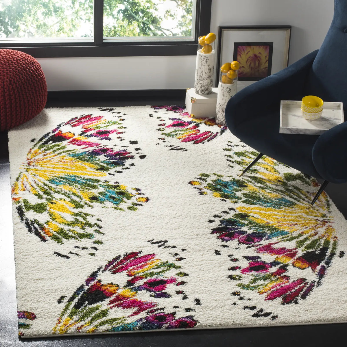 Safavieh Fiesta Shag 4'-0" x 6'-0" Rug in Cream / Multi