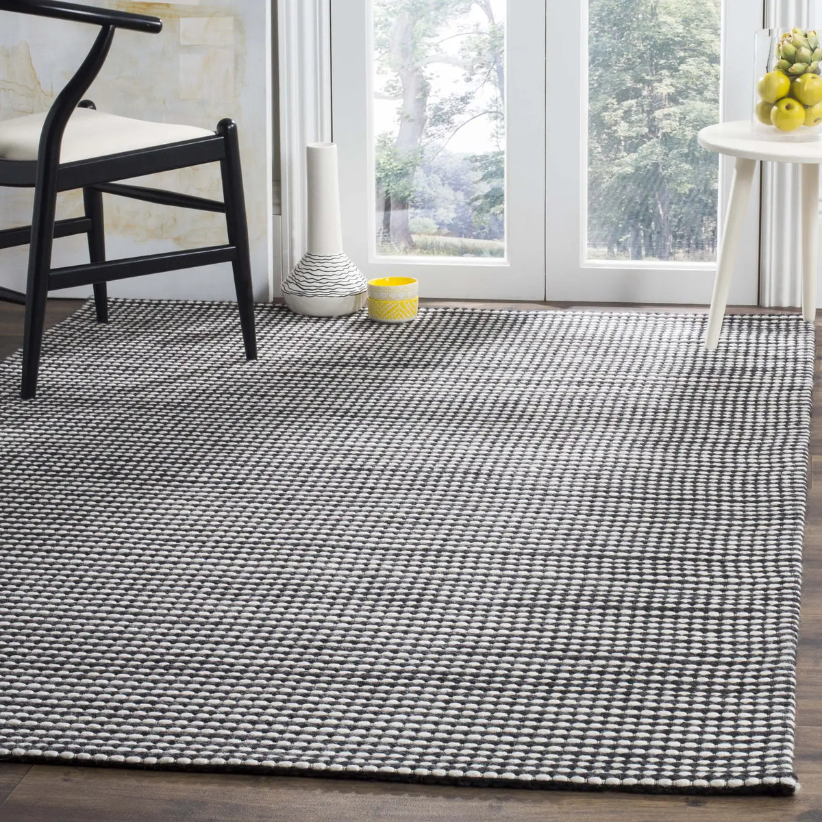 Safavieh Natura 4'-0" x 6'-0" Rug in Ivory / Black