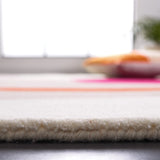 Safavieh Fifth Avenue 5'-0" x 8'-0" Rug in Ivory / Red