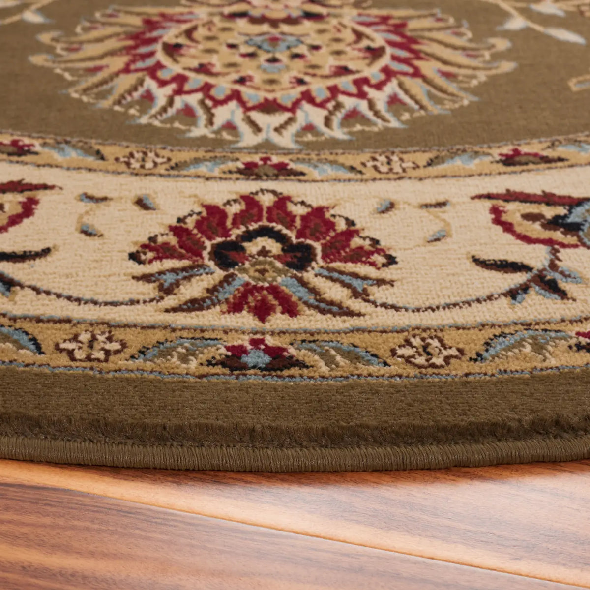 Safavieh Lyndhurst 5'-3" x 5'-3" Rug in Green / Ivory
