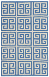 Safavieh Montauk 2'-0" x 3'-0" Rug in Blue / Ivory
