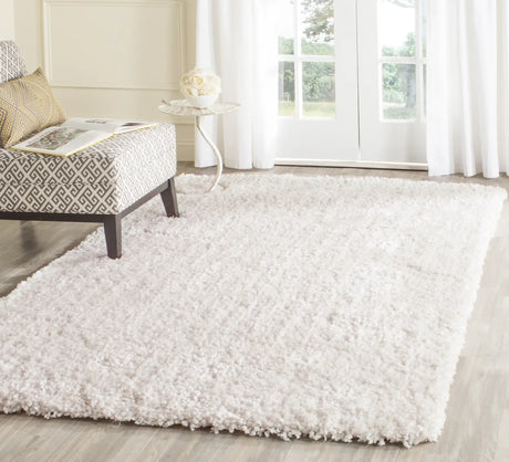 Safavieh Shag 5'-0" x 8'-0" Rug in Ivory