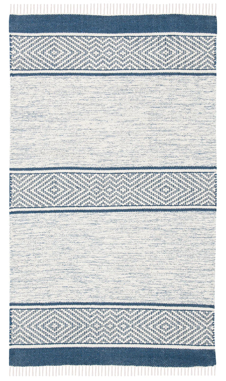 Safavieh Montauk 3'-0" x 5'-0" Rug in Ivory / Navy