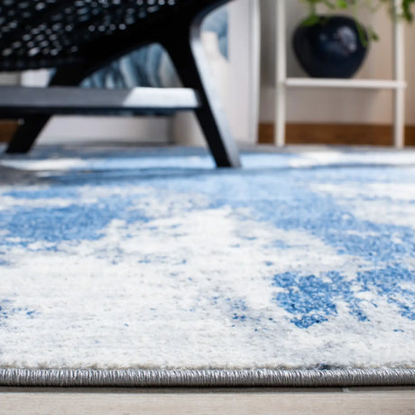Safavieh Jasper 100 4'-0" x 6'-0" Rug in Blue / Ivory
