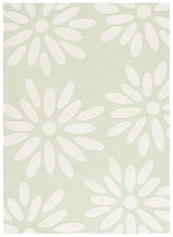 Safavieh Safavieh Kids 4'-0" x 6'-0" Rug in Sage / Ivory