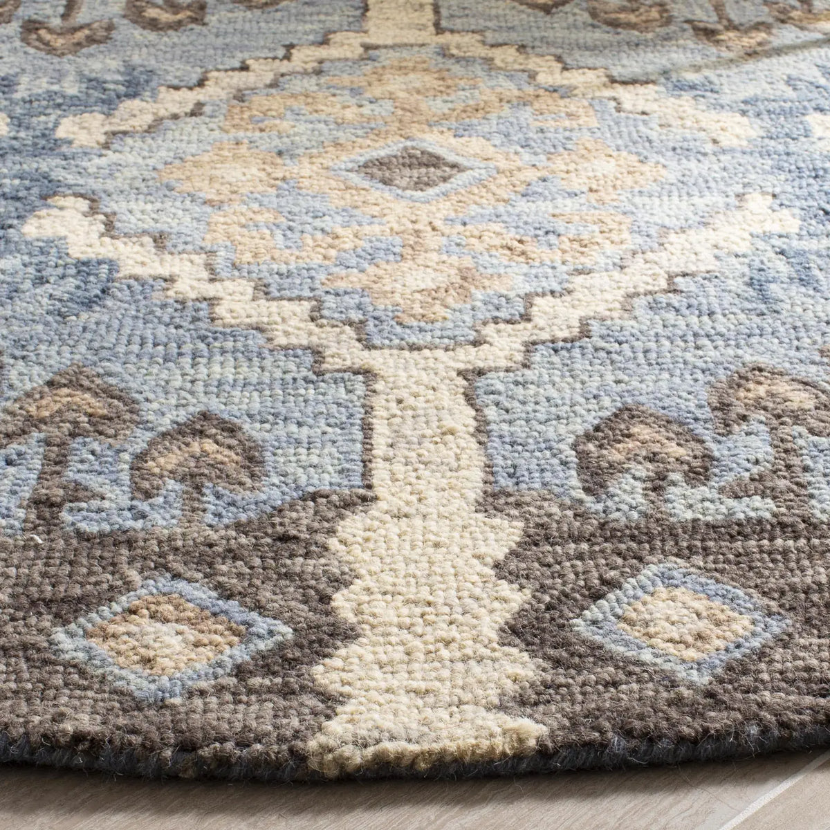 Safavieh Aspen 5'-0" x 5'-0" Rug in Light Blue / Cream