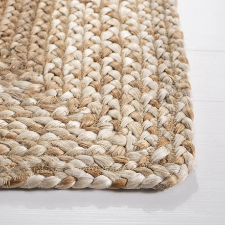 Safavieh Natural Fiber 4'-0" x 6'-0" Rug in Natural