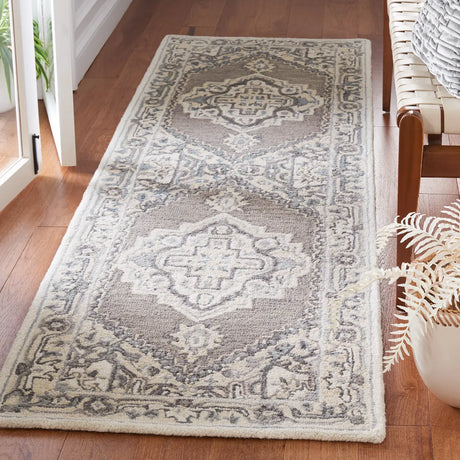 Safavieh Metro 2'-3" x 8'-0" Rug in Grey / Ivory