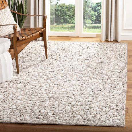 Safavieh Trace 4'-0" x 6'-0" Rug in Brown / Ivory