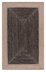Safavieh Braided 4'-0" x 6'-0" Rug in Beige / Black