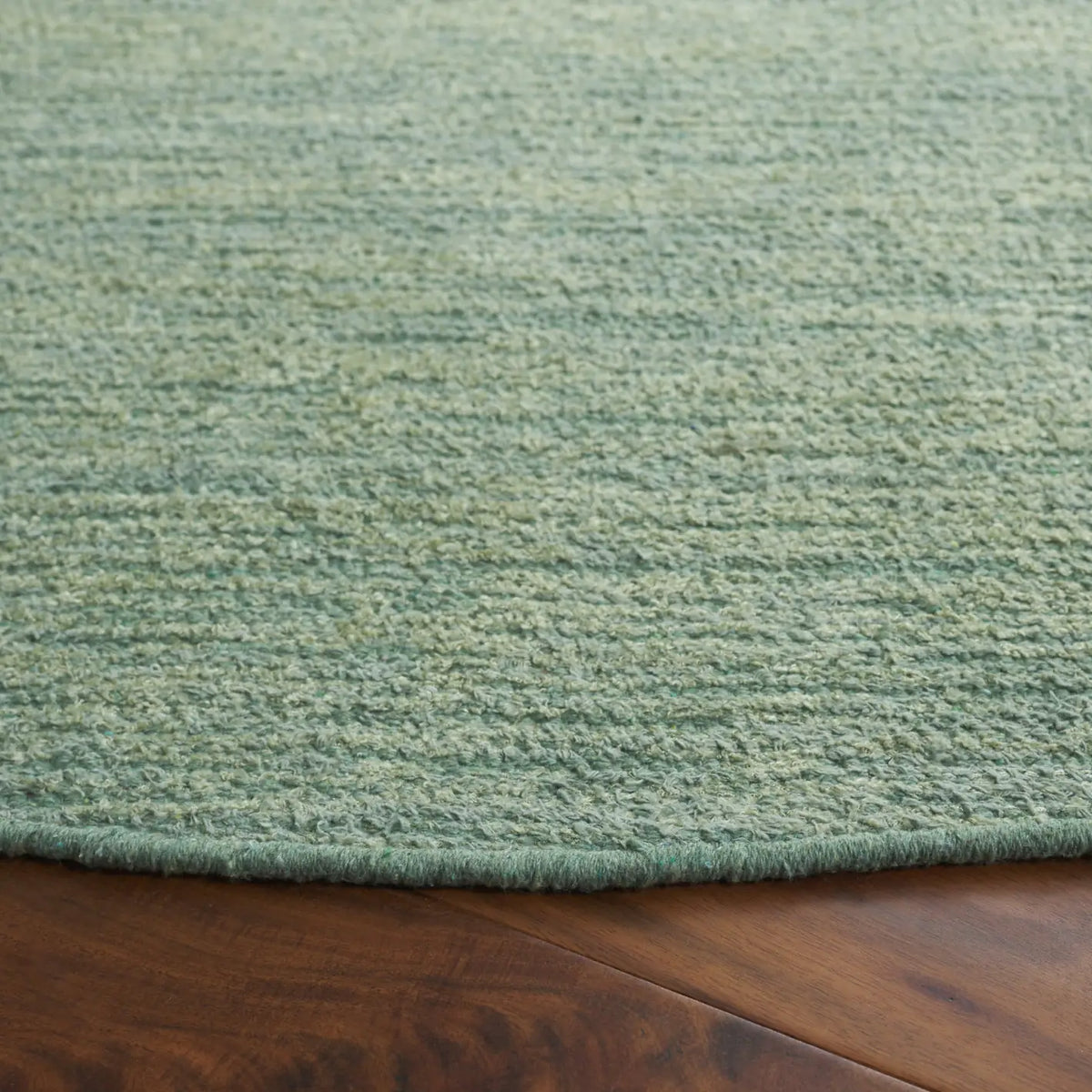 Safavieh Montauk 6'-0" x 6'-0" Rug in Green