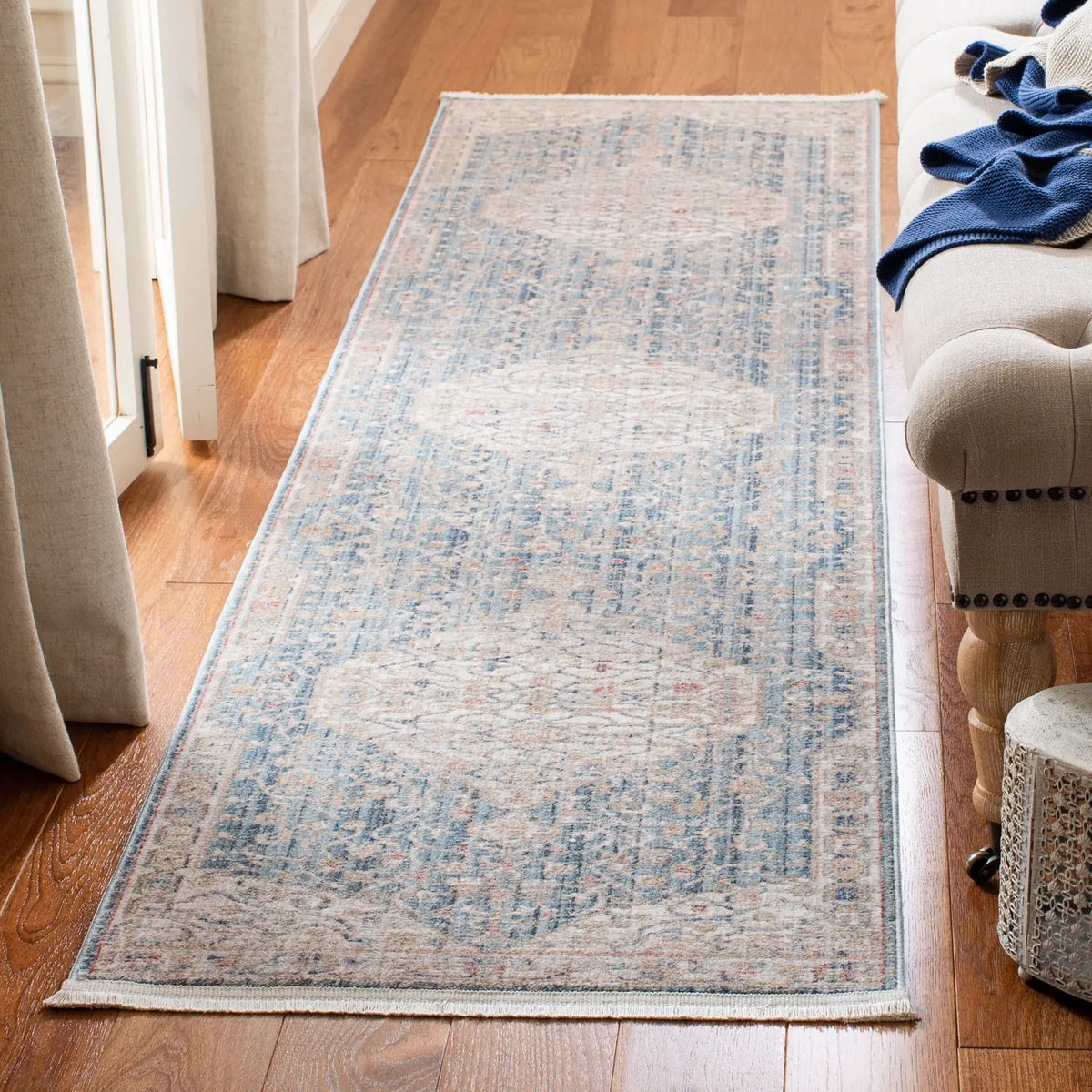 Safavieh Kenitra 600 2'-2" x 10'-0" Rug in Blue / Ivory