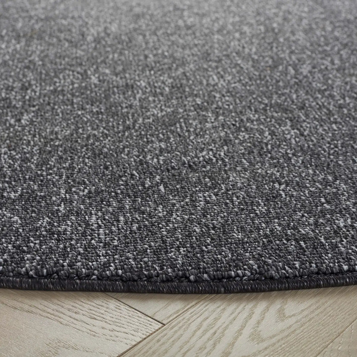 Safavieh River 6'-7" x 6'-7" Rug in Charcoal