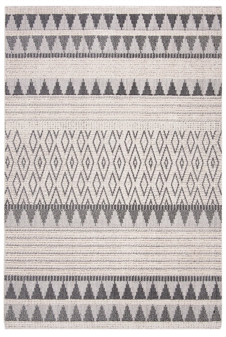 Safavieh Martha Stewart Berber Shag 5'-3" x 7'-6" Rug in Ivory / Charcoal