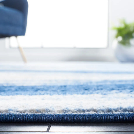 Safavieh Jasper 100 4'-0" x 6'-0" Rug in Navy / Ivory