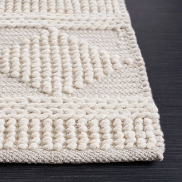 Safavieh Natura 4'-0" x 6'-0" Rug in Ivory / Grey