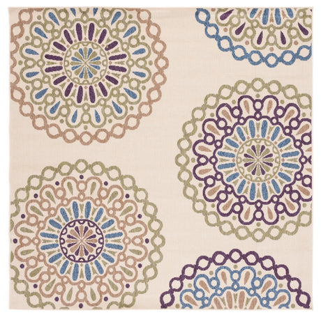 Safavieh Veranda 6'-7" x 6'-7" Rug in Cream / Green