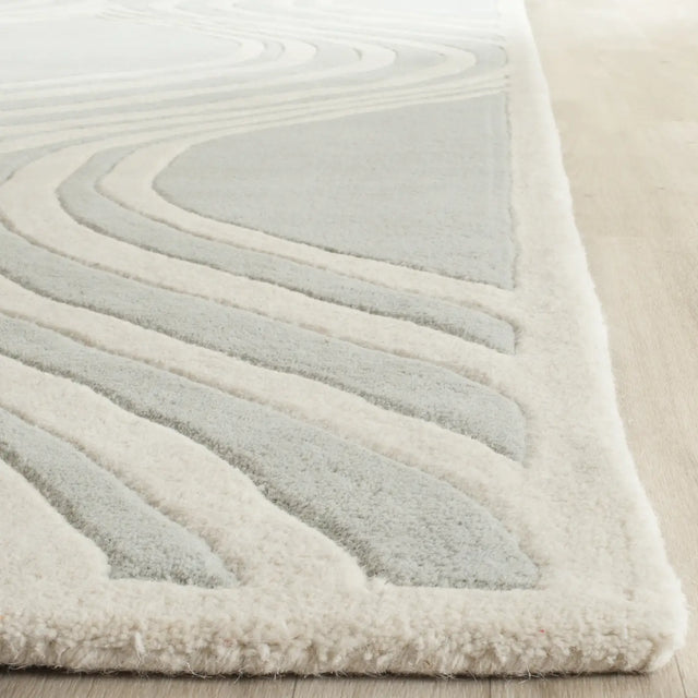 Safavieh Chatham 6'-0" x 9'-0" Rug in Grey / Ivory