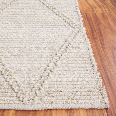 Safavieh Martha Stewart 5'-0" x 8'-0" Rug in Natural