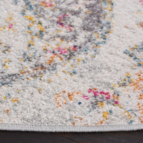 Safavieh Madison 6'-7" x 6'-7" Rug in Grey / Gold