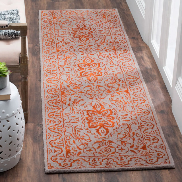 Safavieh Glamour 2'-3" x 8'-0" Rug in Grey / Rust