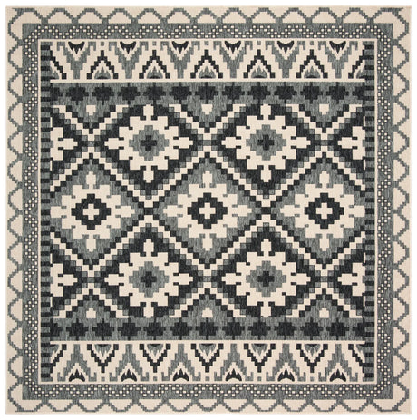 Safavieh Veranda 6'-7" x 6'-7" Rug in Beige / Grey