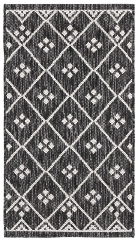 Safavieh Courtyard 2'-0" x 3'-7" Rug in Black / Ivory