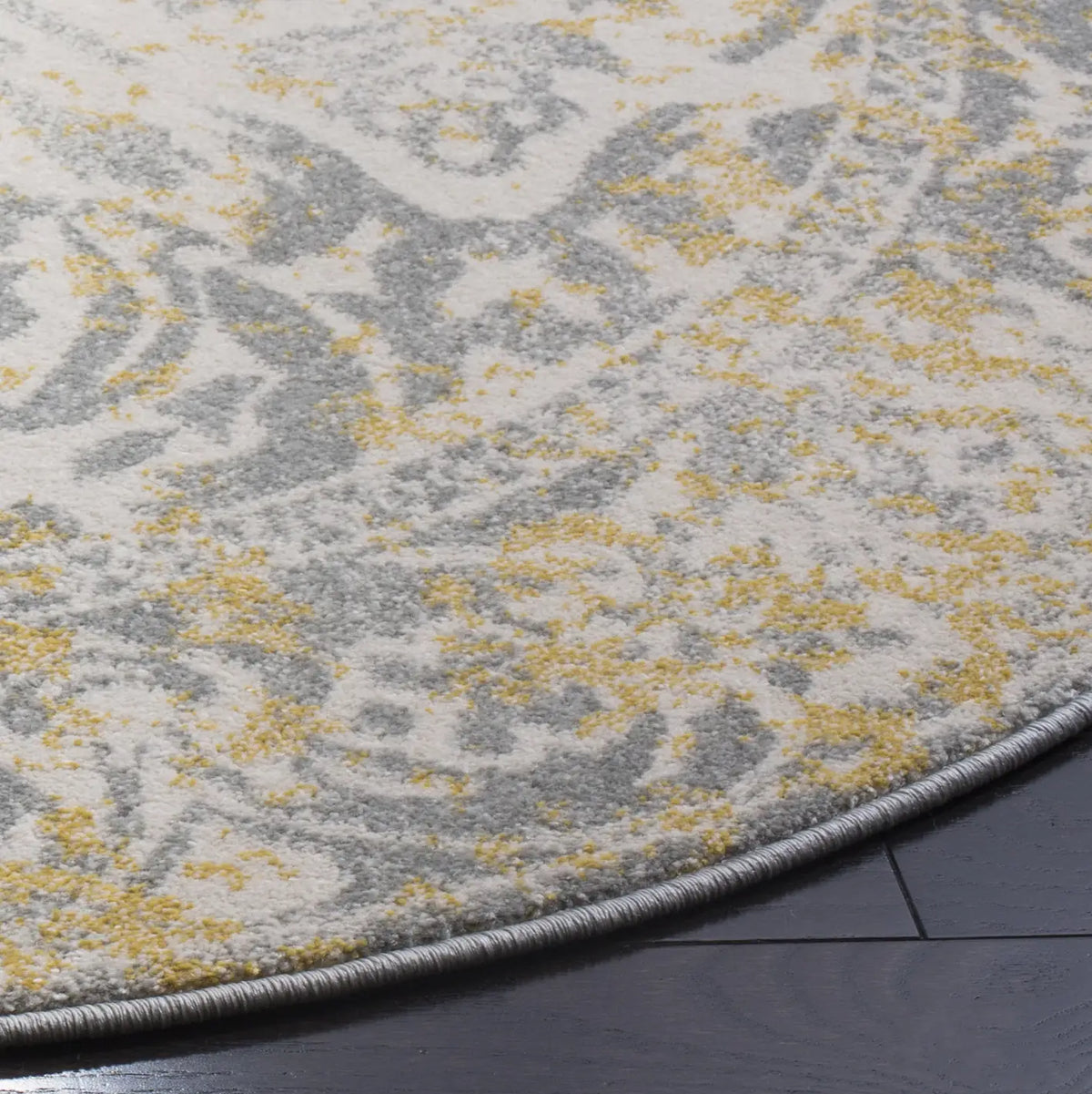 Safavieh Evoke 5'-3" x 5'-3" Rug in Ivory / Grey