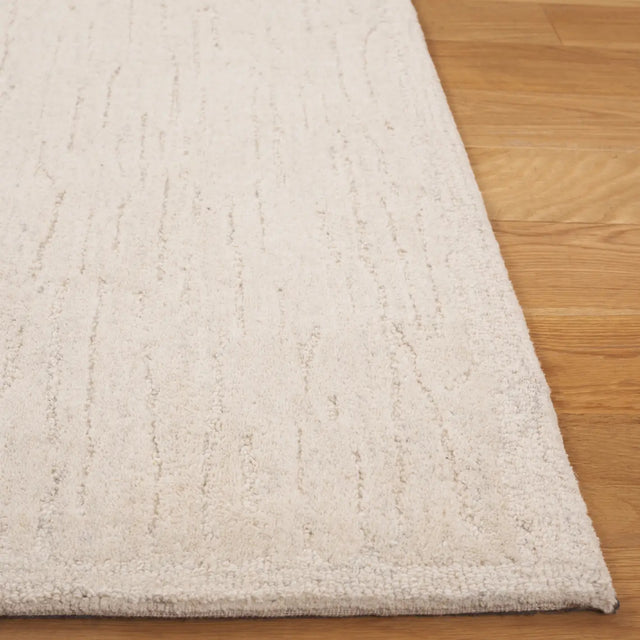 Safavieh Ebony 4'-0" x 6'-0" Rug in Green / Ivory