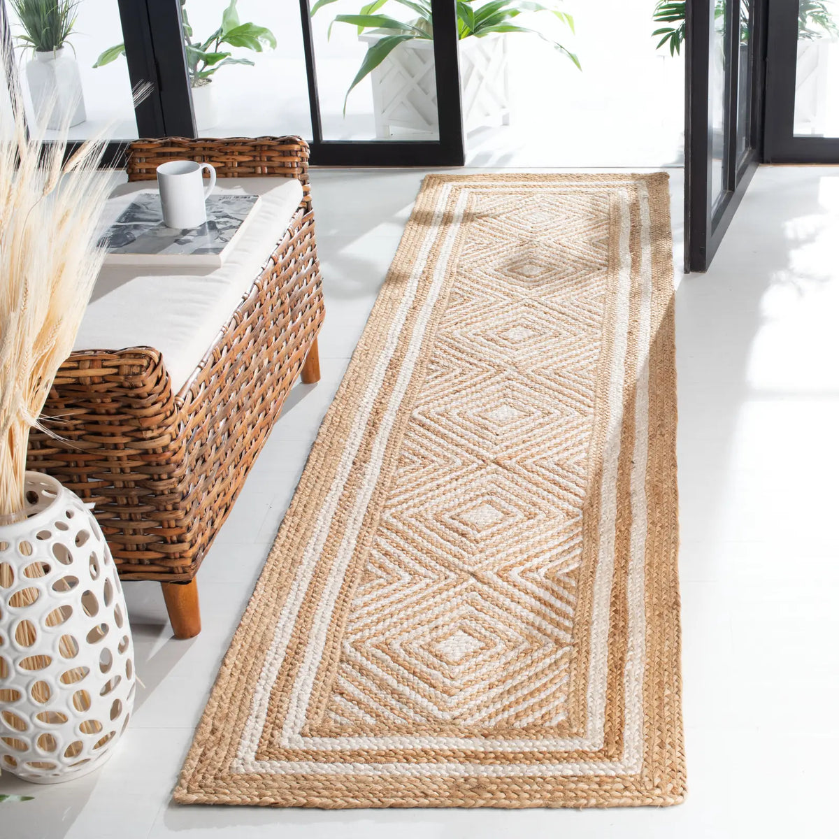 Safavieh Natural Fiber 2'-3" x 9'-0" Rug in Natural / Ivory