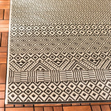 Safavieh Courtyard 4'-0" x 5'-7" Rug in Beige / Black