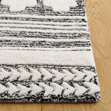 Safavieh Abstract 4'-0" x 6'-0" Rug in Black / Ivory