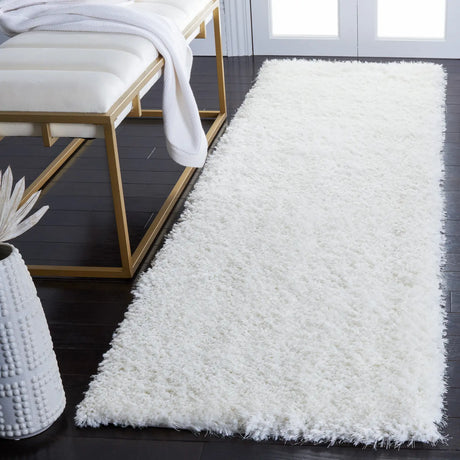 Safavieh Shag 2'-3" x 8'-0" Rug in Ivory