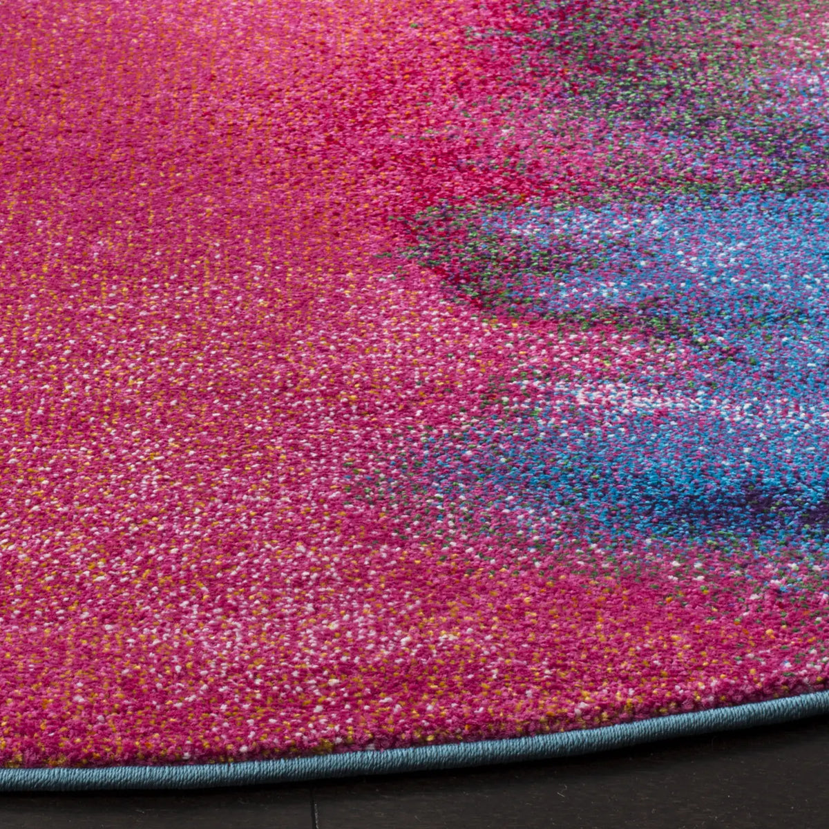 Safavieh Watercolor 6'-7" x 6'-7" Rug in Green / Fuchsia