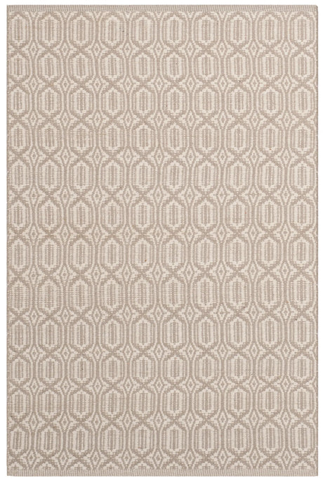 Safavieh Montauk 3'-0" x 5'-0" Rug in Ivory / Grey