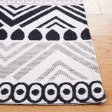Safavieh Marbella 4'-0" x 6'-0" Rug in Black