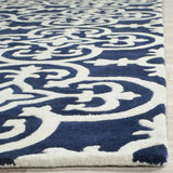Safavieh Chatham 6'-0" x 9'-0" Rug in Dark Blue / Ivory