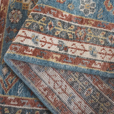 Safavieh Samarkand 6'-0" x 9'-0" Rug in Blue / Red