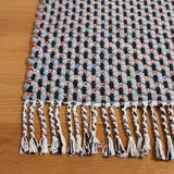 Safavieh Montauk 4'-0" x 6'-0" Rug in Blue / Black